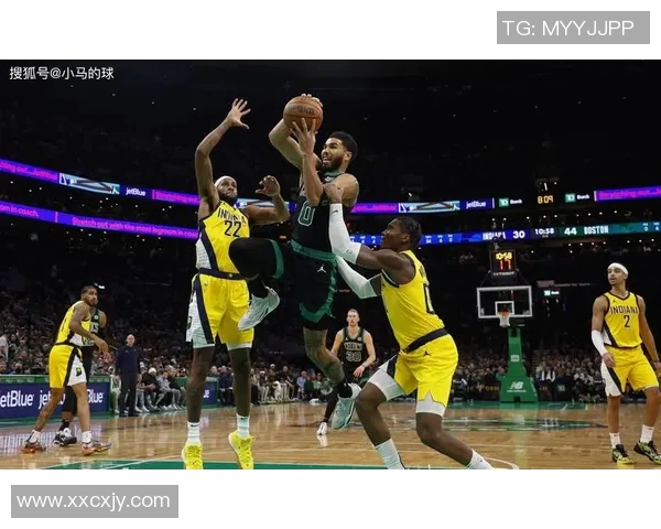 篮网队与步行者激战正酣谁能在这场对决中笑到最后