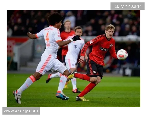 米兰主场迎战切塞纳争夺意甲积分全力以赴展现实力