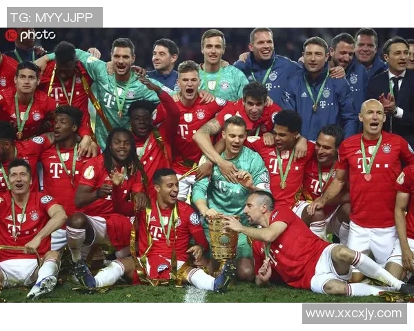 葡萄牙与波兰决赛激战正酣谁将捧起冠军奖杯