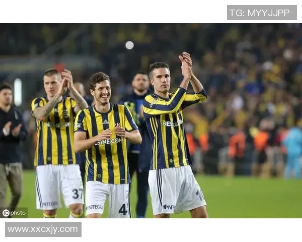 李伟的足球人生：从青涩少年到职业球员的心路历程