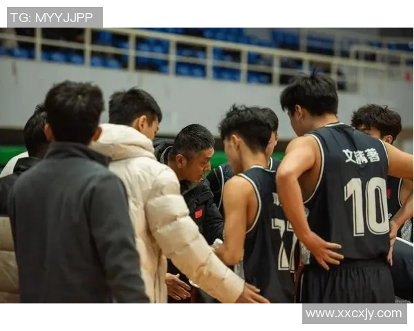 武汉篮球队实力提升引发热议新赛季展望与挑战并存